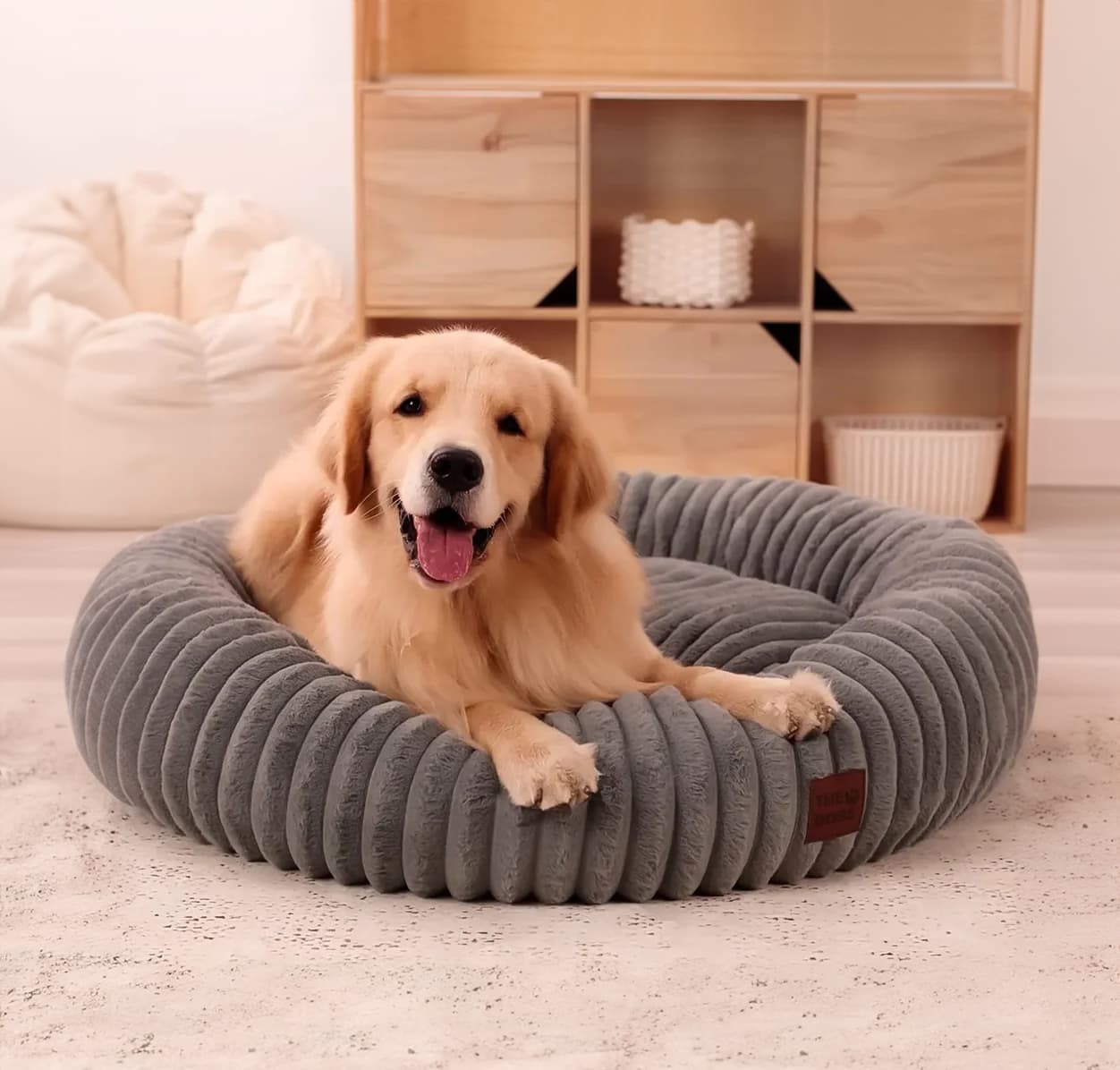 Cama tipo dona para perro | borde alto, base antideslizante